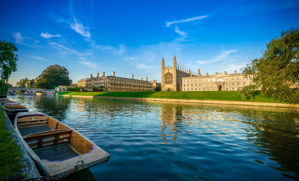 King’s College chapel and punts on the River Cam in Cambridge